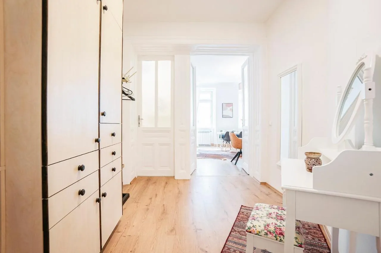Coupledream - 10Min To City Center! Vienna